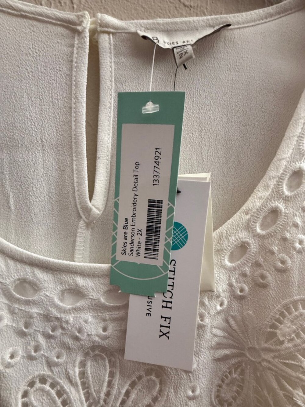 NEW Skies are Blue, Sanderson Embroidery Detail Top Shell, White, 2X - Picture 3 of 10